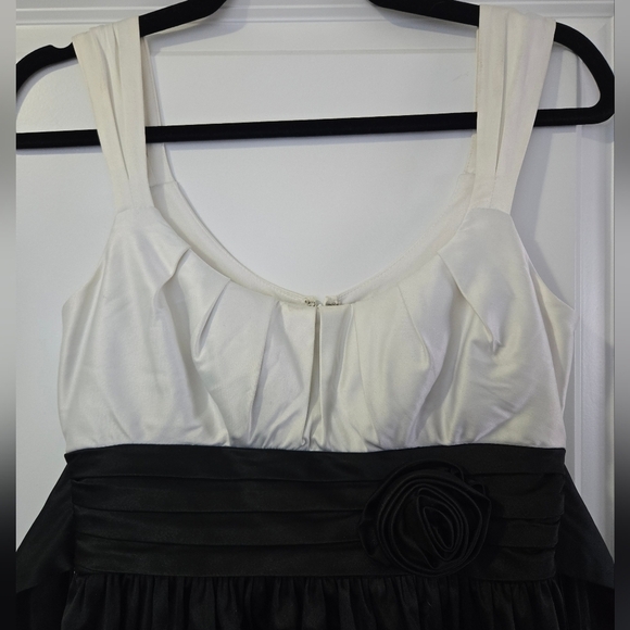 Size 3 White & Black Le Chateau A-line Formal Mini Dress - Picture 2 of 7